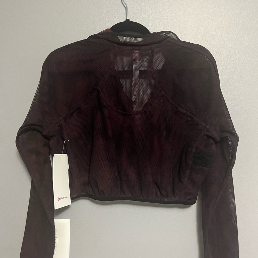 Lululemon reversible mesh half zip. NWT